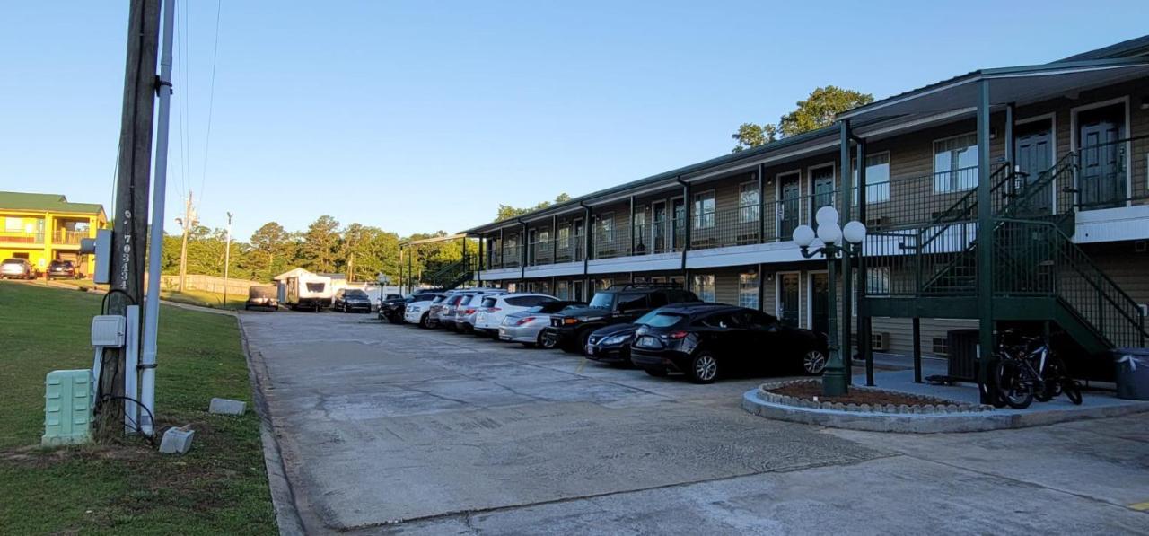 Garden Inn And Suites Near Callaway Gardens Pine Mountain Exteriör bild