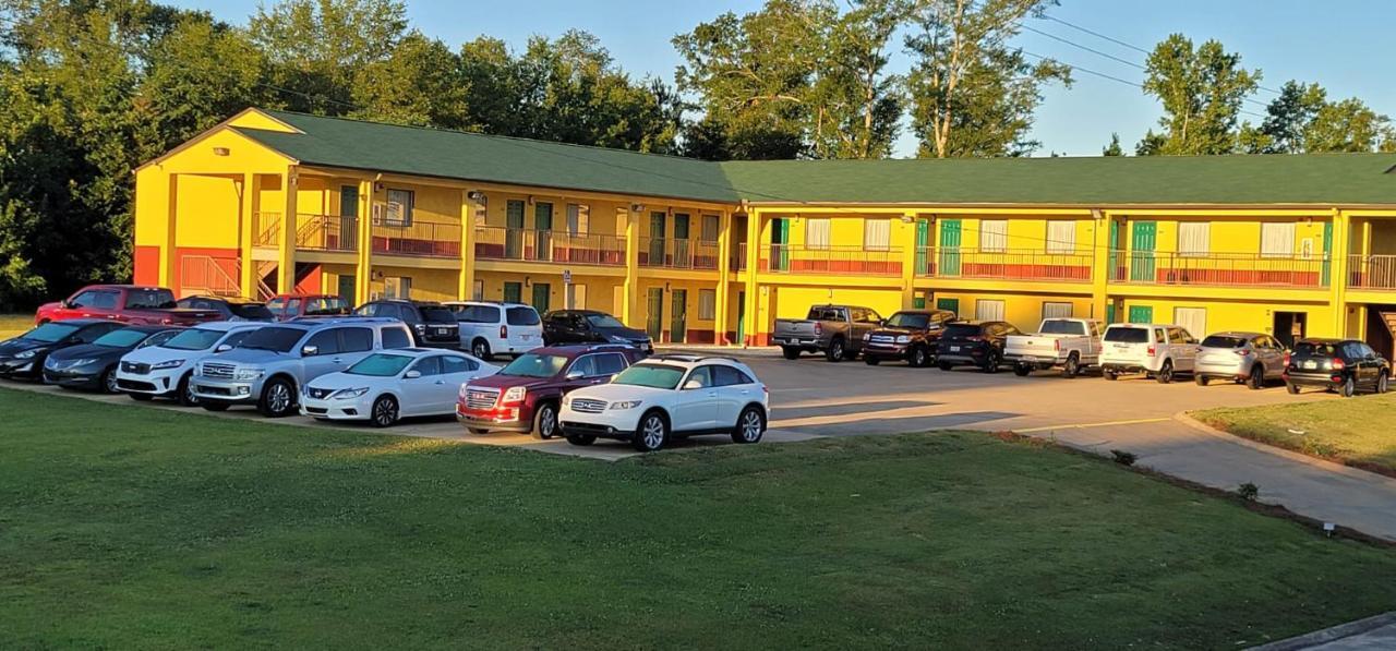 Garden Inn And Suites Near Callaway Gardens Pine Mountain Exteriör bild