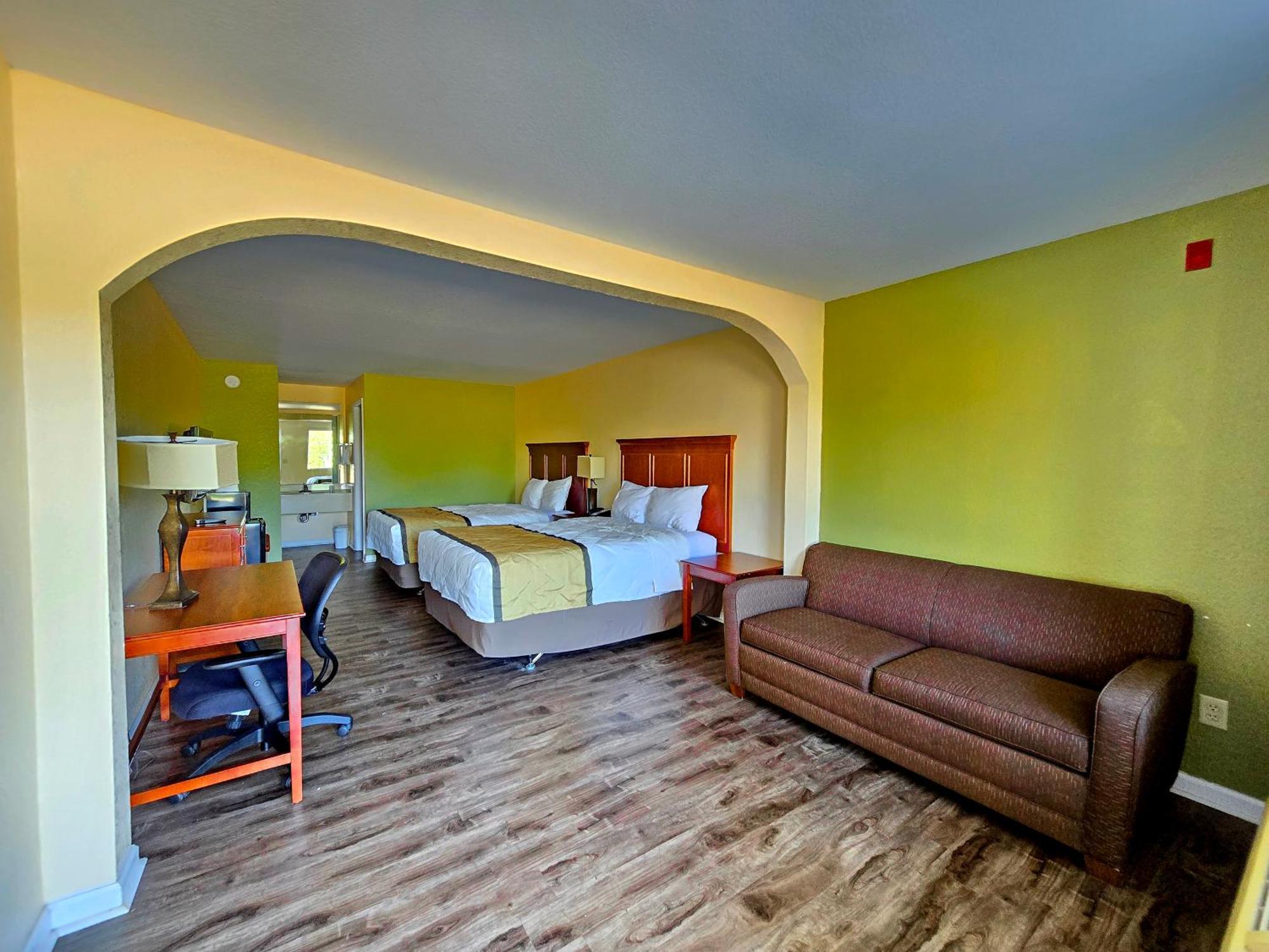 Garden Inn And Suites Near Callaway Gardens Pine Mountain Exteriör bild