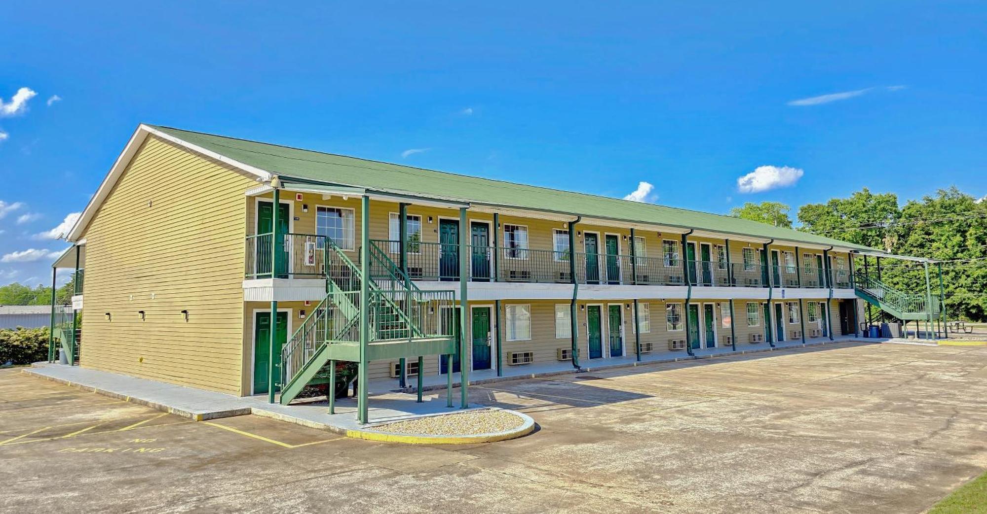 Garden Inn And Suites Near Callaway Gardens Pine Mountain Exteriör bild