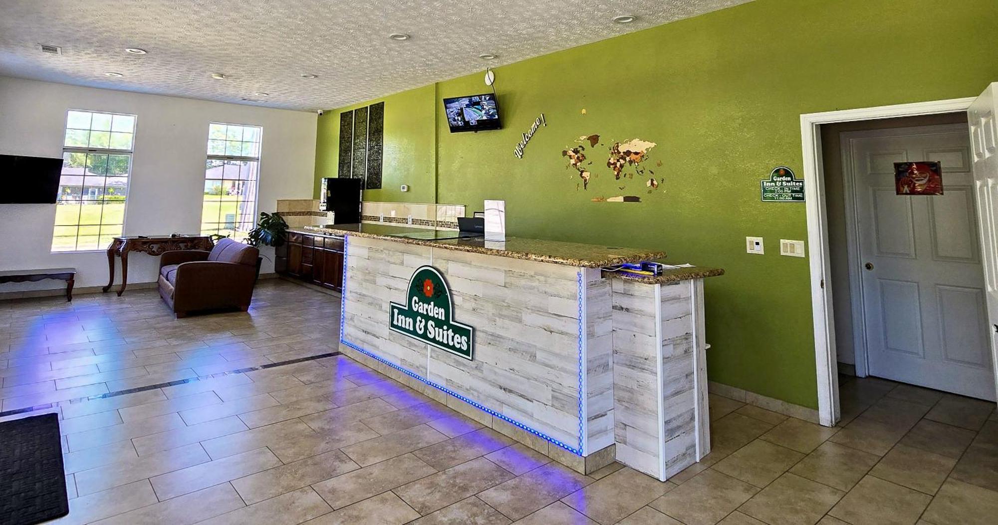 Garden Inn And Suites Near Callaway Gardens Pine Mountain Exteriör bild