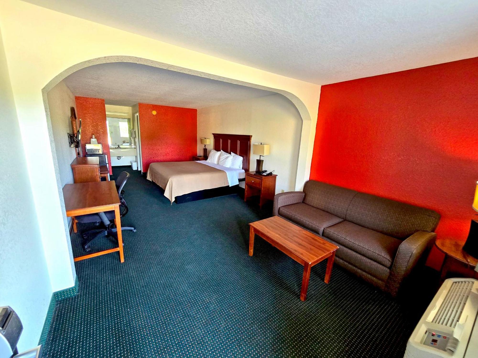 Garden Inn And Suites Near Callaway Gardens Pine Mountain Exteriör bild
