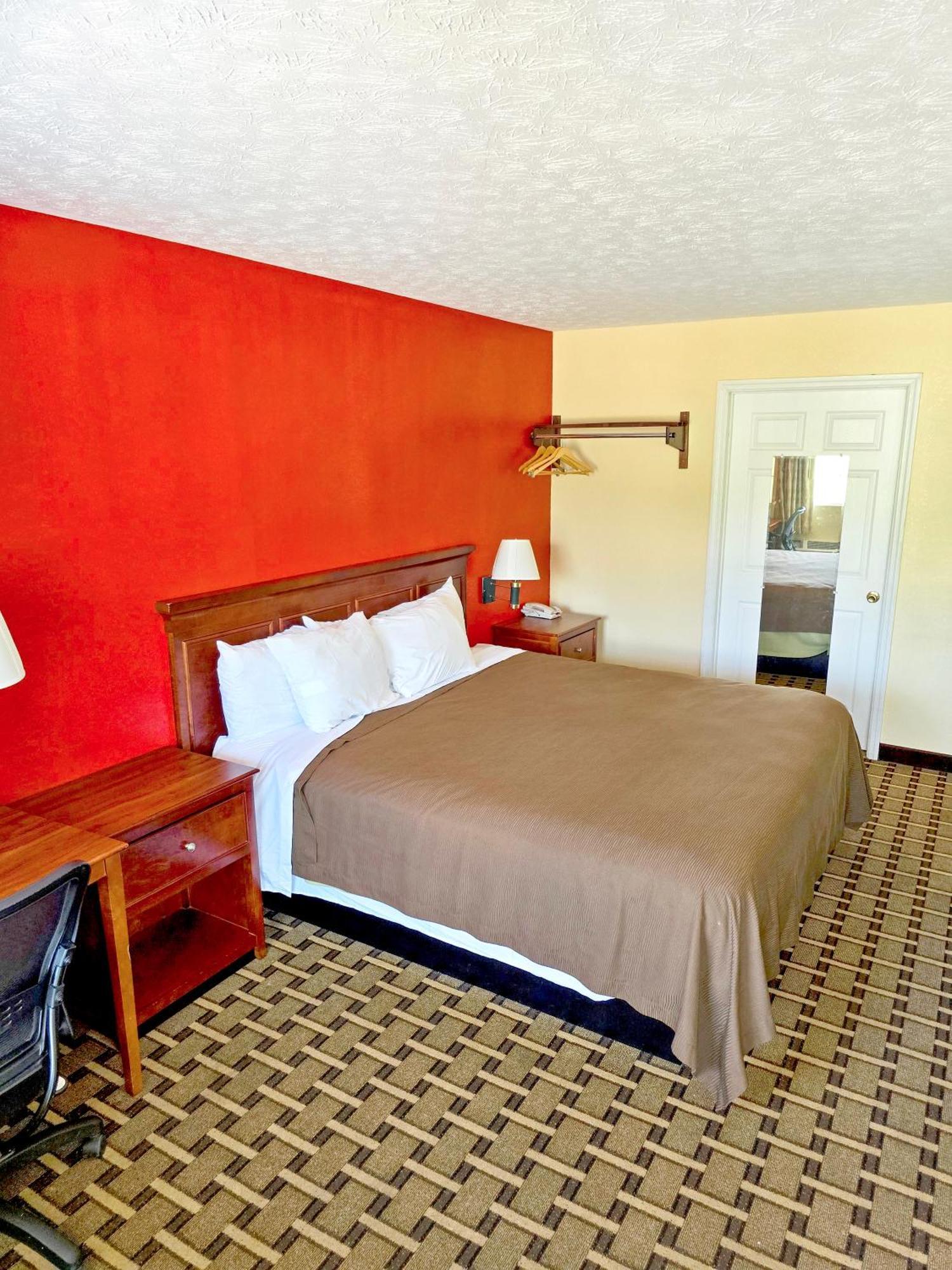 Garden Inn And Suites Near Callaway Gardens Pine Mountain Exteriör bild