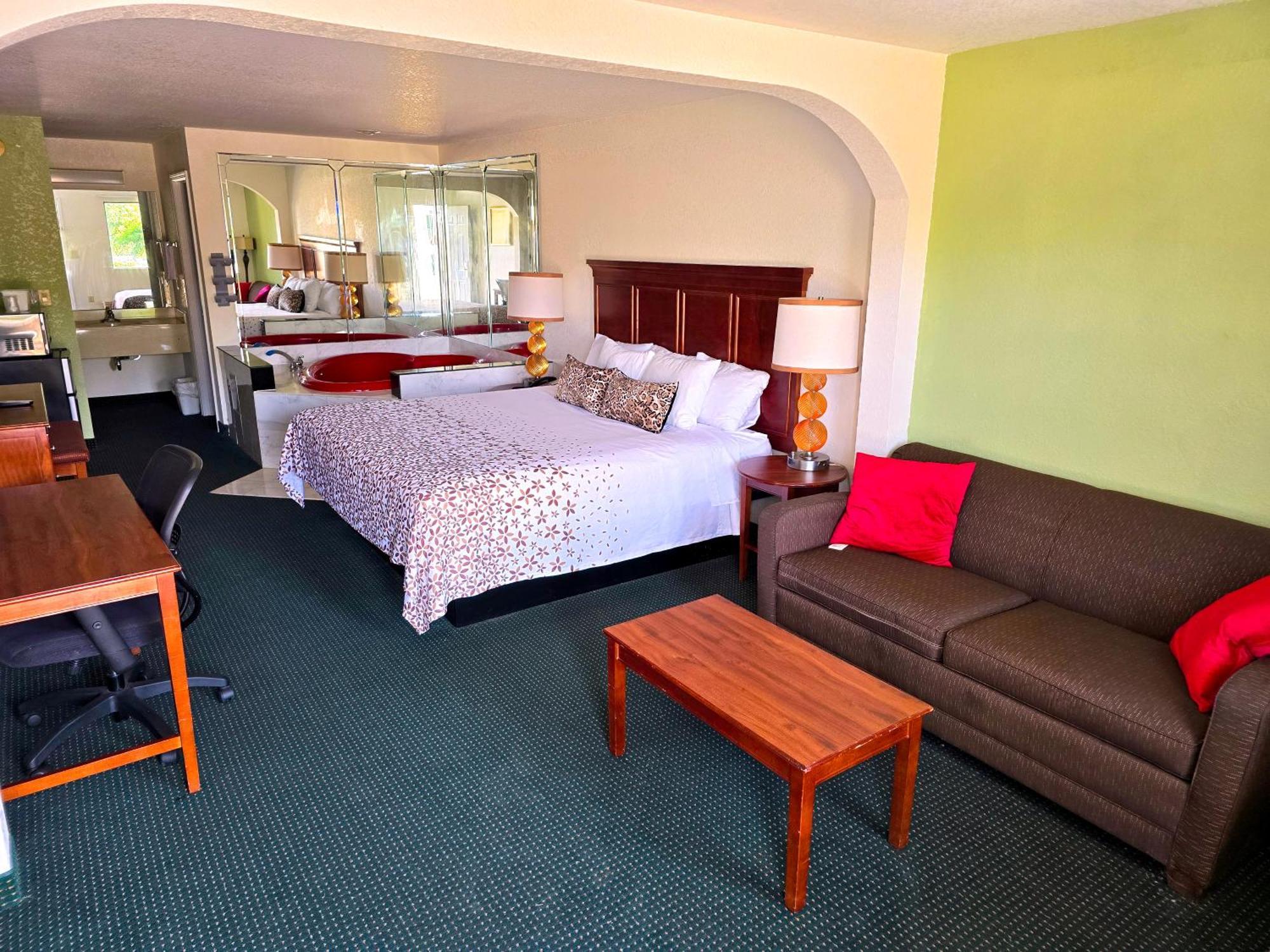 Garden Inn And Suites Near Callaway Gardens Pine Mountain Exteriör bild