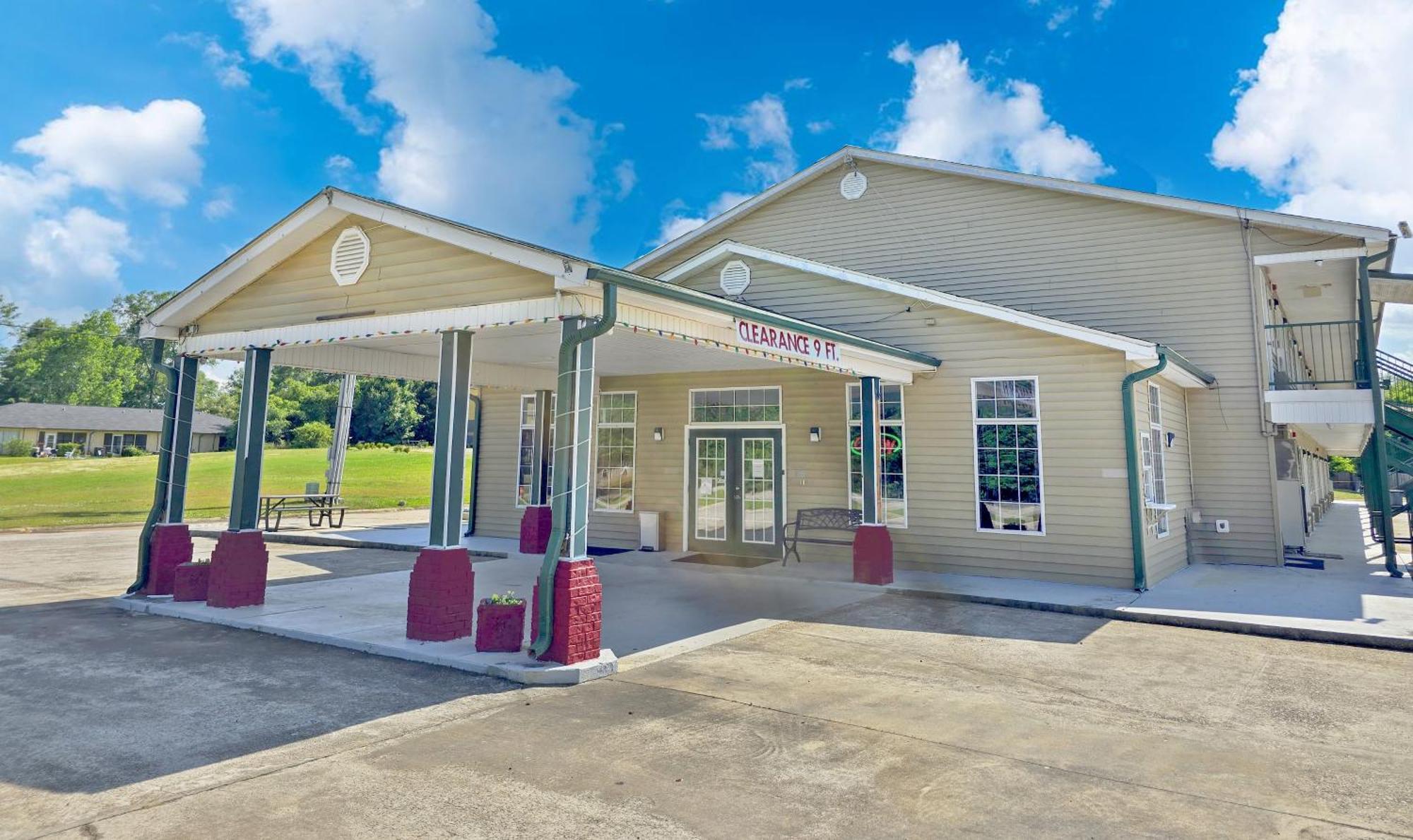 Garden Inn And Suites Near Callaway Gardens Pine Mountain Exteriör bild